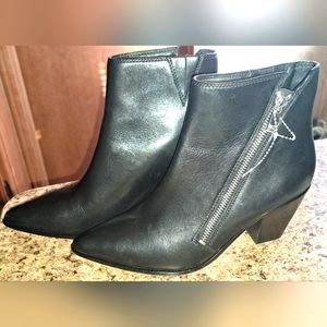 Anthropologie Paige Lia Bootie Boots 3 Inch Heel Pointed Toe Size 7  Slant Zip